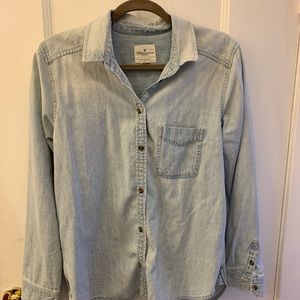 American Eagle Chambray Button-up